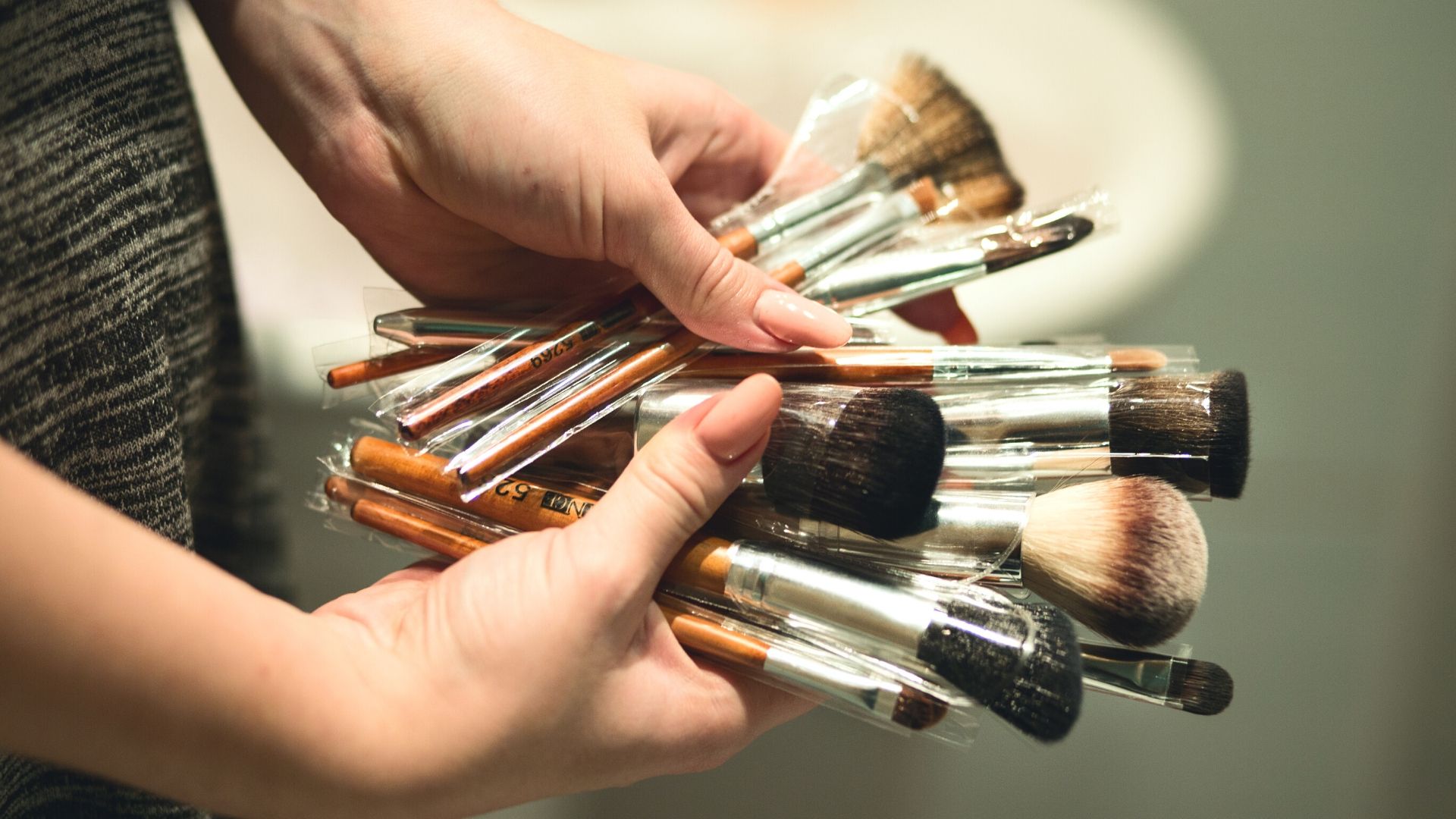 What to Clean Makeup Brushes With